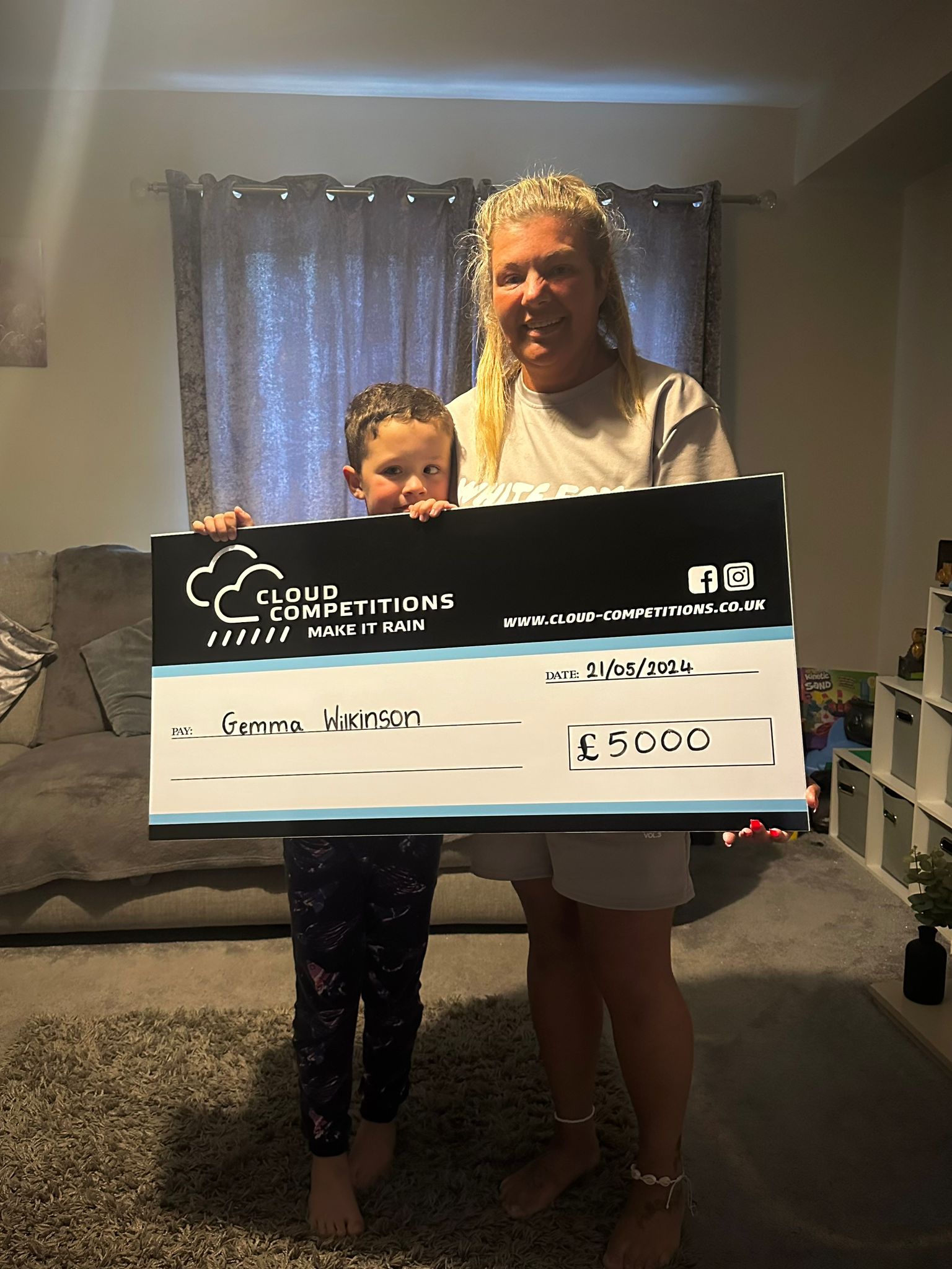 £5K MAIN PRIZE £25K INSTANT WINS